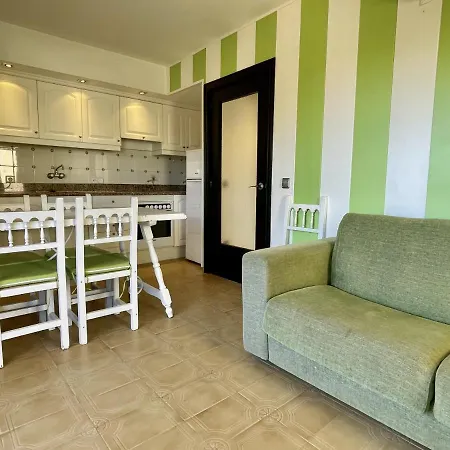 Apartment Salles 33